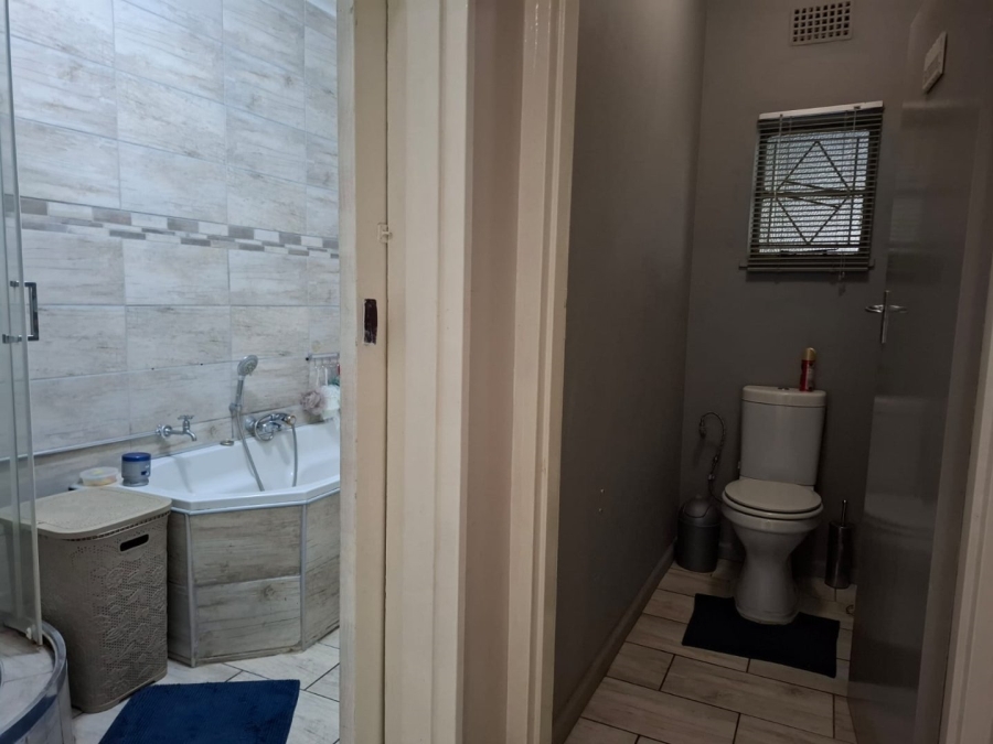 3 Bedroom Property for Sale in Hospitaalpark Free State